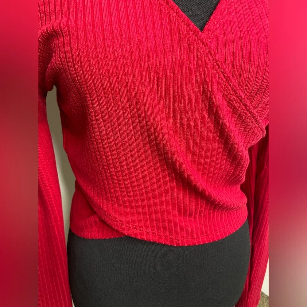 Zenana Red Ribbed Wrap Cropped Top Size Large New With Tags - Picture 6 of 6